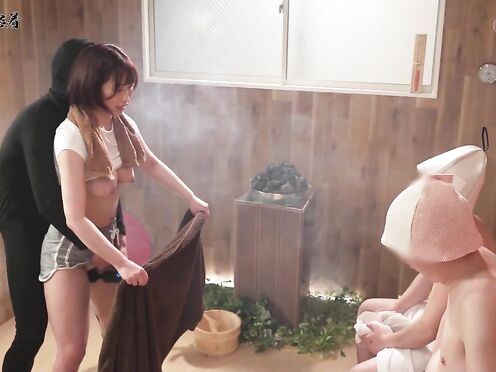 SGKI-036 熱浪女主人在三溫暖室中 滿身大汗 平躺在浴巾上