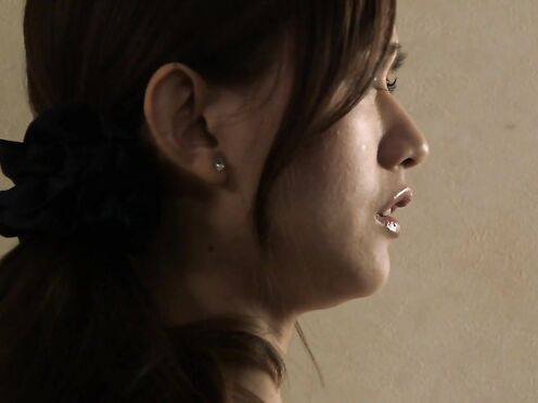 JUL-227 [中文字幕]妻子的漂亮臉蛋被上司的精液弄髒 希島愛理