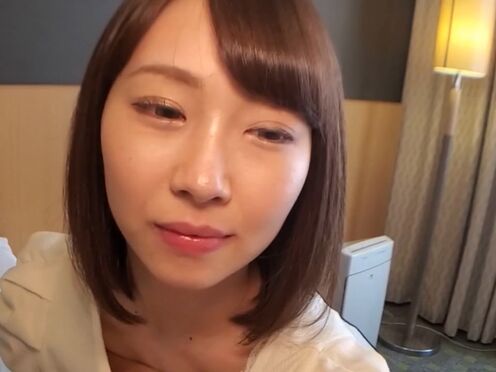 FC2PPV-1936211 [日本無碼]在城市偶遇的美麗女孩 期待已久的重逢 透明皮膚包裹著美麗身體