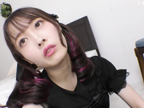 FC2PPV-4265293 甜美可愛 膚白天然小美女 撿回家輕輕地生生操了她一頓 陰部被瘋狂操弄