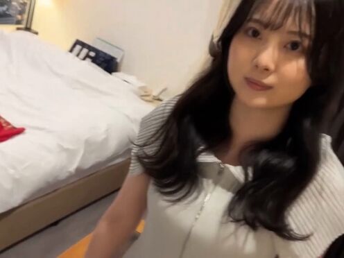 FC2PPV-4608534 [日本無碼]今天心情不好！ 第一次去海邊，我和一個長著偶像劇臉蛋的漂亮女孩--玩男人間的遊戲，我射得太多了，射在了她的身體裡。