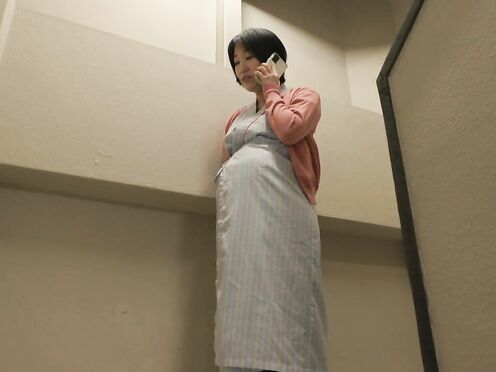 JUQ-415 [中文字幕]我出軌了，被妻子的妹妹用責備眼神看著，只好猛烈幹她直到她說「再也不行了」，我才停止猥褻行為。栗山莉緒