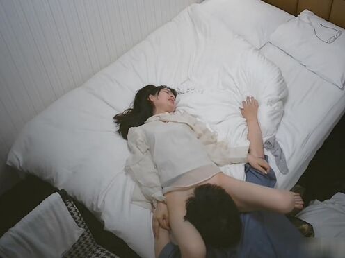 FC2PPV-4580626 她今年22歲，身材窈窕，是個精蟲上腦的好身材！可愛的樣子和聲音 [私人拍攝]。 [Part 2]