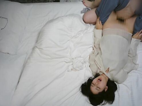 FC2PPV-4580626 她今年22歲，身材窈窕，是個精蟲上腦的好身材！可愛的樣子和聲音 [私人拍攝]。 [Part 2]