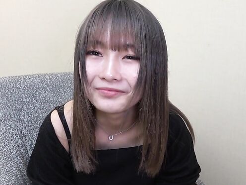 FC2PPV-4640145 [日本無碼]身高143公分的Ria，原本只想拍內衣，卻被壓在身下。